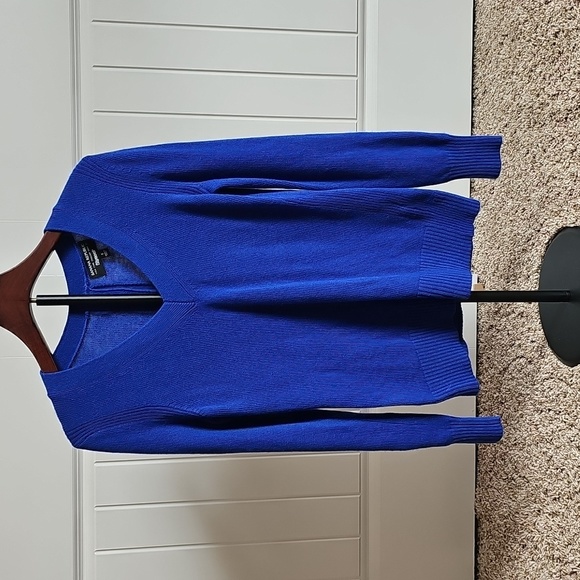 Sapphire Blue Banana Republic Button Back Sweater - Picture 1 of 5